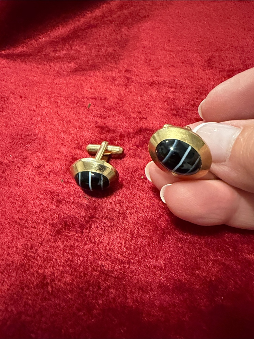 Vintage old gold Tone Black banded agate Cufflinks great condition tested
